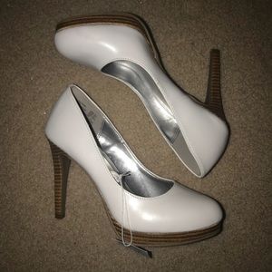 Fioni White High Heels